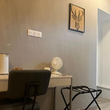 Hotel Du Nord Chambres Familiales Fontaines  Екстериор снимка
