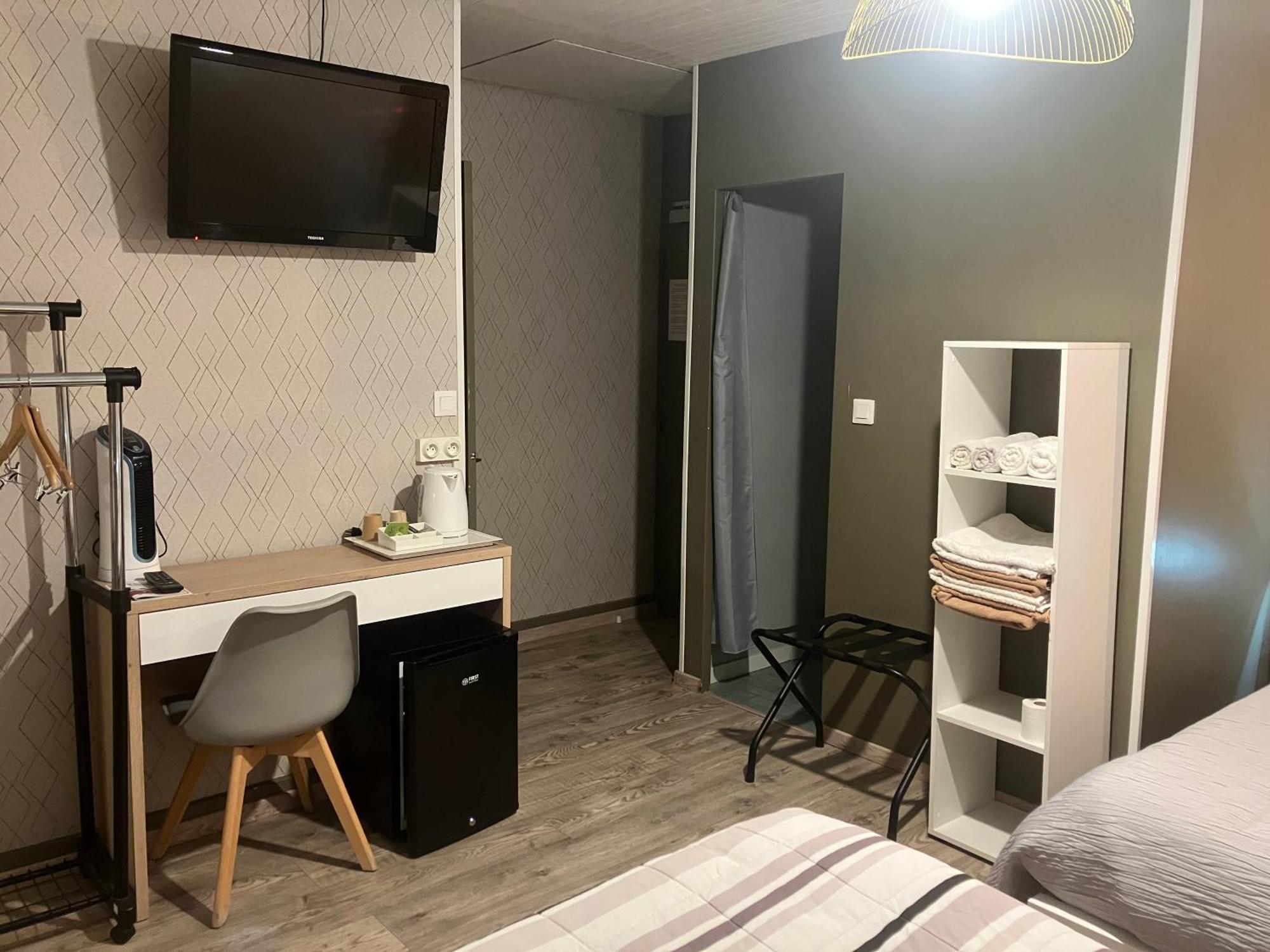 Hotel Du Nord Chambres Familiales Fontaines  Екстериор снимка