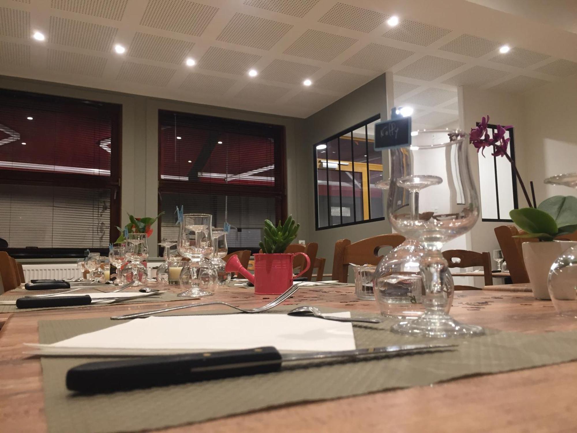 Hotel Du Nord Chambres Familiales Fontaines  Екстериор снимка