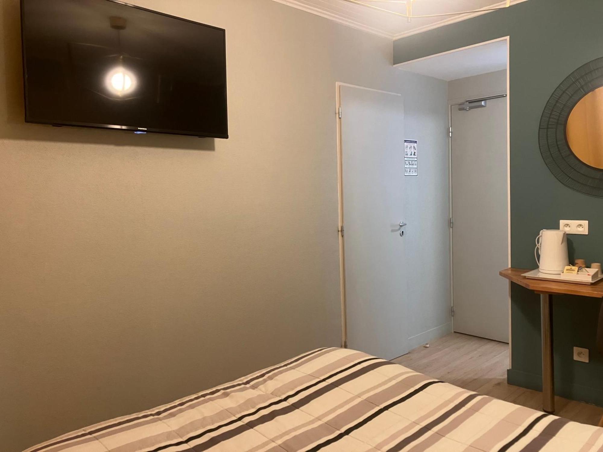 Hotel Du Nord Chambres Familiales Fontaines  Екстериор снимка