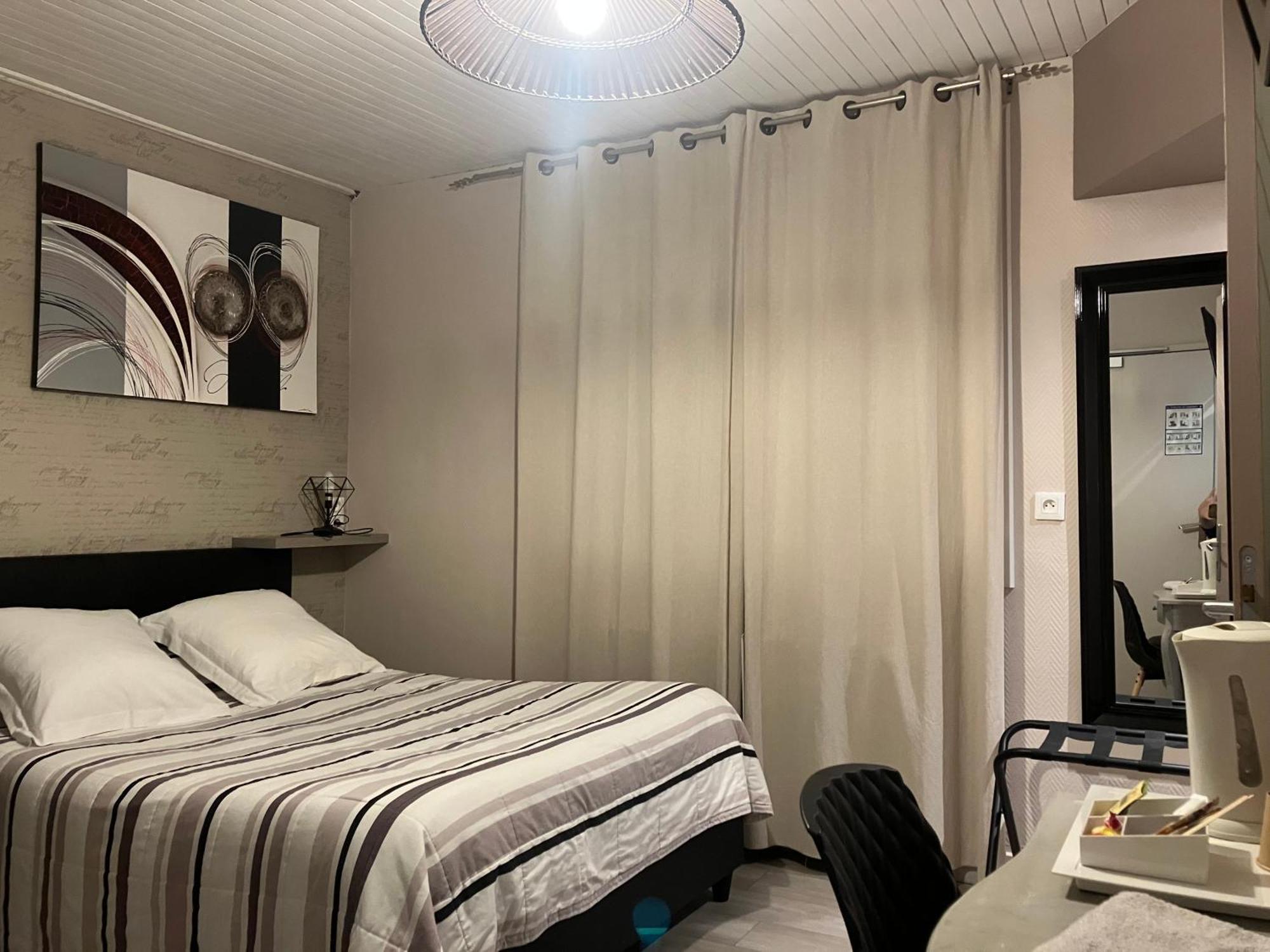 Hotel Du Nord Chambres Familiales Fontaines  Екстериор снимка