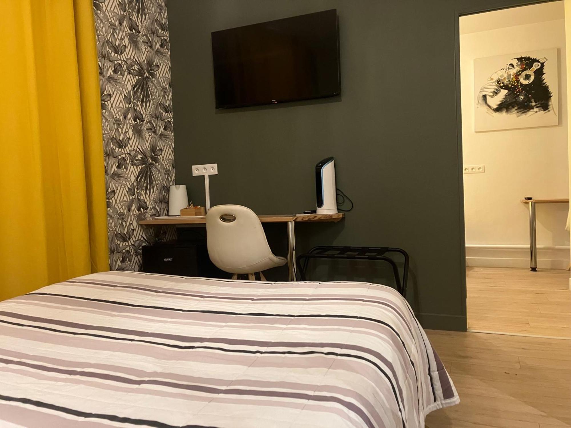 Hotel Du Nord Chambres Familiales Fontaines  Екстериор снимка