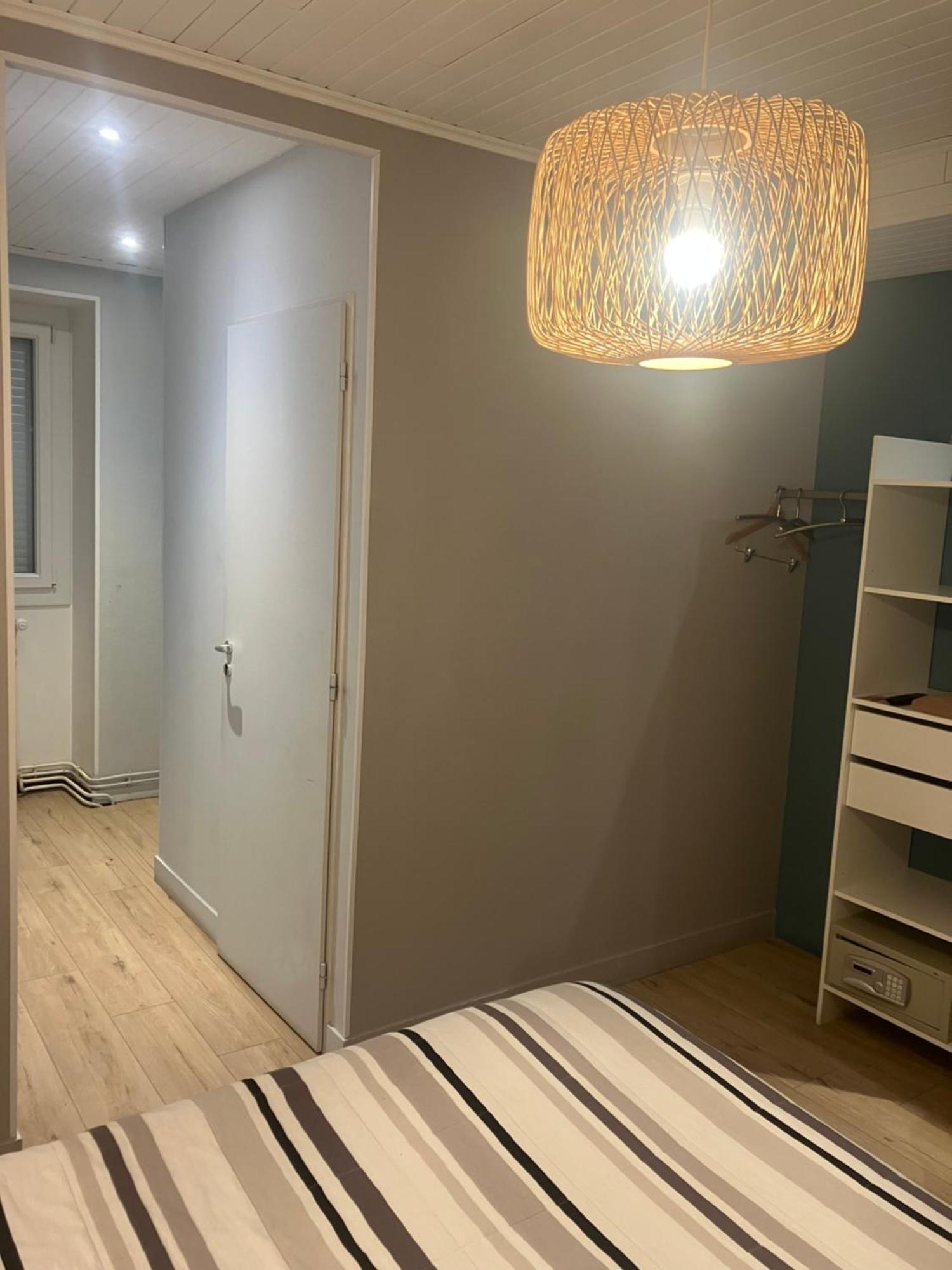 Hotel Du Nord Chambres Familiales Fontaines  Екстериор снимка
