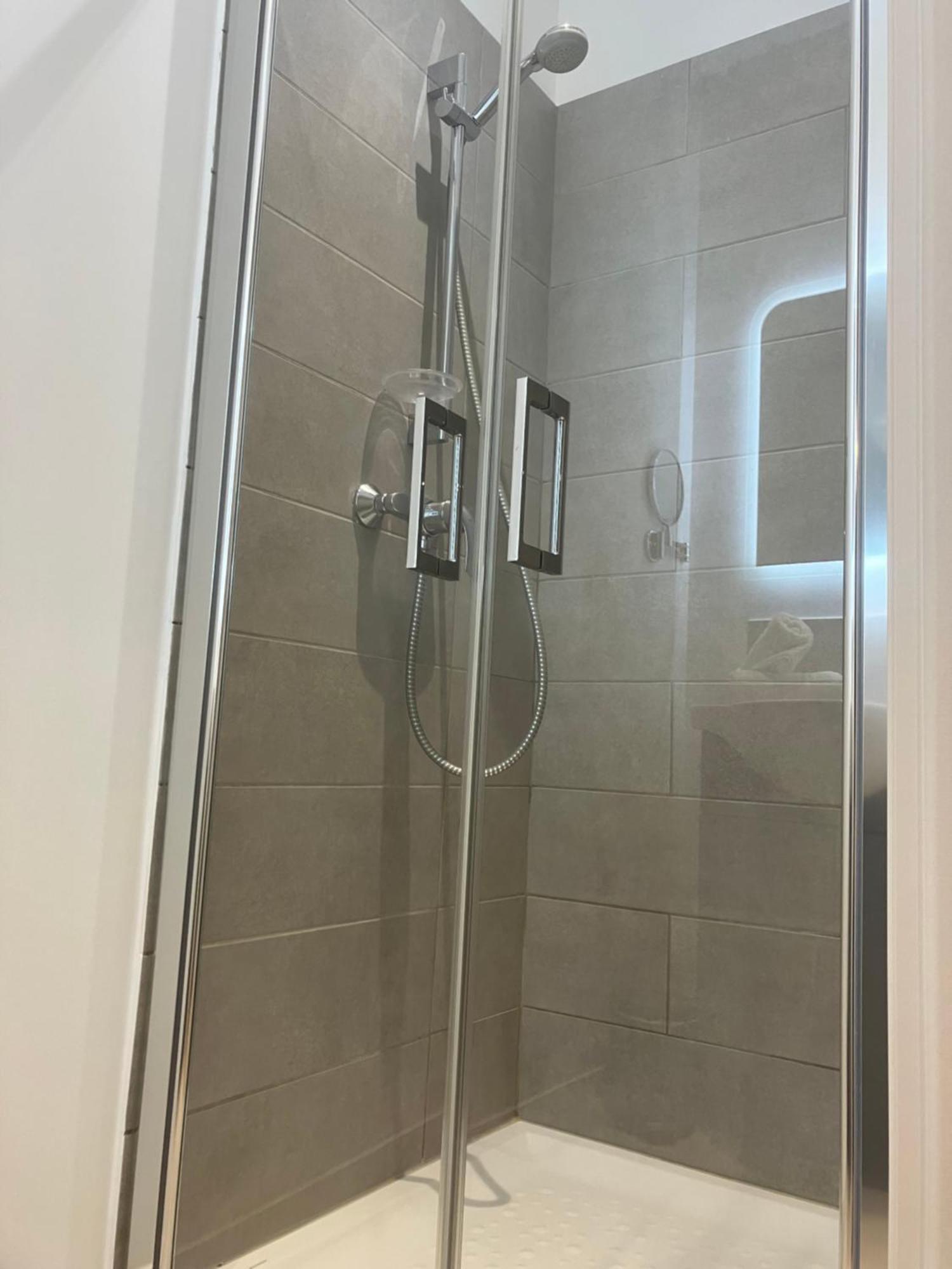Hotel Du Nord Chambres Familiales Fontaines  Екстериор снимка